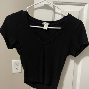 Love Tree Classic Black V-Neck Tee